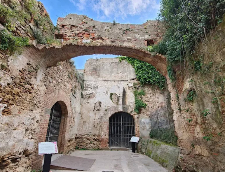 Fortezza Village, Italy